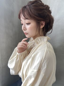 ヌー 代官山(nuu) 【SOCO】ピンクベージュロングスタイルお団子アレンジ