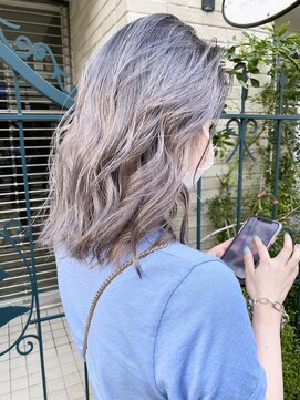 プルメリアドット(Plumeria.) White × Perl