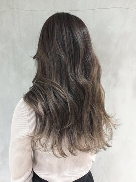 アイティー バイ アルバム 中野店(IT by ALBUM) ミルクティーグレージュ_外ハネボブセクションカラー_ba363022