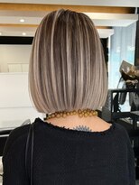 エイチ(H)&nbsp;バレイヤージュ