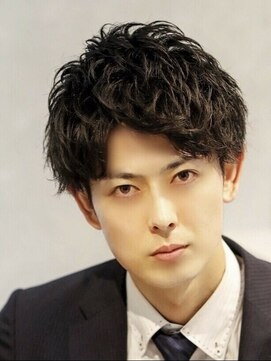 コンフィデンス 新宿3rd(confidence) ビジネスアップバングツーブロック刈り上げスーツ黒髪