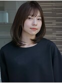 大人のふんわりミディレイヤー艶ベージュ20代30代40代×前髪あり