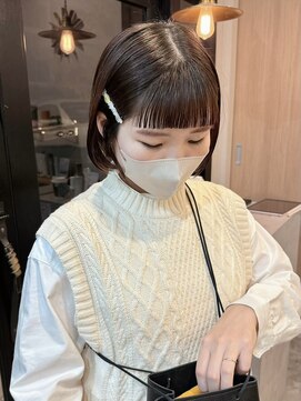 ユニ (uni) オン眉ぱっつんミニボブ