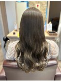 ツヤロングヘアー 2023/11/30