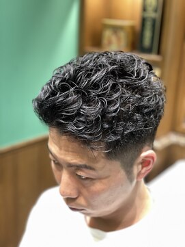 アントレース 東池袋店(UNTRACE) 宮城リョータ風ハードパーマ【メンズ/バーバー/理容室】