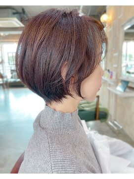アトリエ エス atelier es HAIRDESIGN 丸みシルエット/丸みショート/ミニボブ/ショートヘア/上品/小顔