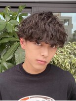 バイフィフス 天神大名(by fifth) ニュアンスパーマセンターパート毛流れパーマメンズヘア波巻き