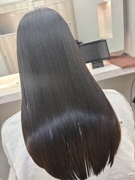 クラヴィア エクラート 梅田店(CLAVIA.ECLART) 地毛風縮毛矯正