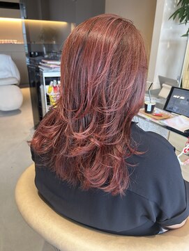 アチーブティルスマートサロン 豊川末広通店(achieve till Smart Salon) 外国人風ハイレイヤーカット透明感カシスレッドバタフライカット