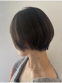 金沢八景ショートボブ丸みショートイルミナカラー顔周りレイヤー