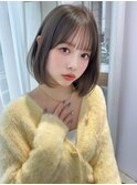 透明感オリーブグレージュでつくる大人可愛い内巻きボブ/前髪