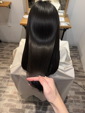 ニノット 武蔵小杉(○nino.) 着物ヘア/大人ガーリー/ダークアッシュ/似合わせカット/武蔵小杉