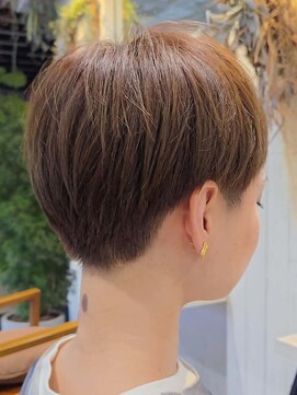 トリコ ショップアンドヘアサロン(tricot shop hair salon) 大人女子骨格映え改善ショート×ピクシーカット フクザワ