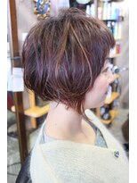 オーバーキャプテンネイキッド(OVER CAPTAIN NAKED)&nbsp;えりあしかりあげふんわりボブ×セクションカラー