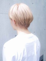 ルティア 池袋(Lutia) 襟足スッキリのハンサムショート