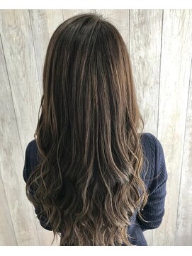 シエル 立川店(CIEL) 【CIEL原田】細めハイライトのミルキーベージュ！！