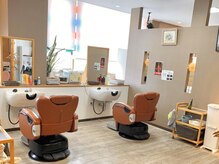 カットクルーオアシス 重信店