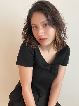 マイラ 銀座(myla) ウェーブ巻き大人かわいいブルージュアッシュボブ【Yamaki】