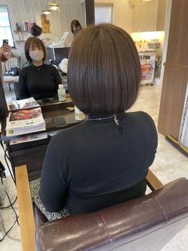 アエラ(aera) くせをやわらげダメージケア！！髪質改善　うるツヤボブ