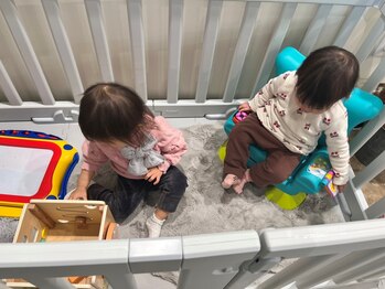 タイムイズマミー(Time is mummy)の写真/【キッズスペースあり/フロア内に完備】ママスタッフ在籍で安心◎