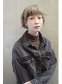 イヤリングカラー　ボブ　大人かわいい　フェザーバング