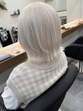 ヘアーテラス エム(hair terrace M) ホワイトカラー