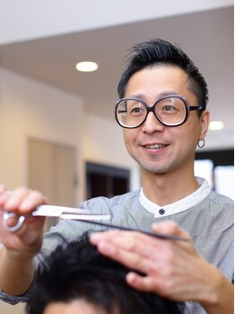 ティーズバーバー 亀有店(T's BARBER)の写真/お手頃価格なのにマンツーマンの丁寧な施術が魅力◎カッコいい大人男性の髪型は男性専用サロンで手に入る!