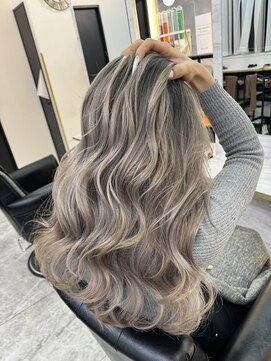 ラピス 千葉(Lapis) シャドウルーツバレイヤージュスタイル