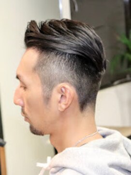 ワンワンオー バーバーショップ 博多店(@110 BARBER SHOP) ワイルドツーブロックワイルドアップバングネープレス