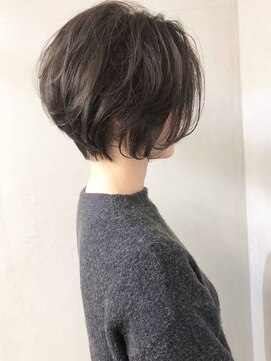 ノク(nok) 丸みショート_黒髪小顔オリーブグレーココアベージュ