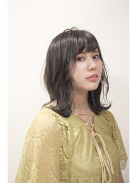 シファ(sifa) 外ハネミディ