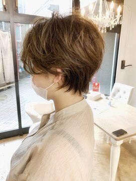 ショートオンリーサロントス(short only salon TOSS) 大人可愛いふっくらマロンベージュショートボブ