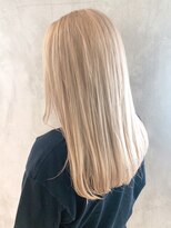 アイティーバイアルバム 八王子店(IT by ALBUM)&nbsp;ホワイトブロンド_マロンベージュかきあげロング_ba319641