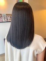 ヌーズ(Nuuds) 透明感×寒色系クールベージュ