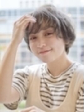 サークル(CIRCLE) くすみブルー テラコッタ ミニウルフ デジタルパーマ