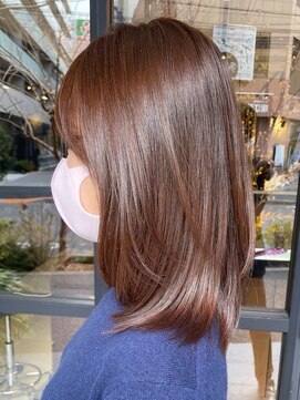 アイフィール アヴェダ 瑞江店(i feel AVEDA) 【藤田】ミディアムレイヤー×ミルクティーベージュ