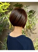 大人のためのショートボブ