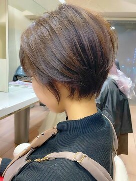 アフロディーテギンザ 神保町(APHRODITE GINZA) カール/セミディ/シアーカラー/姫カット［御茶ノ水/神保町］