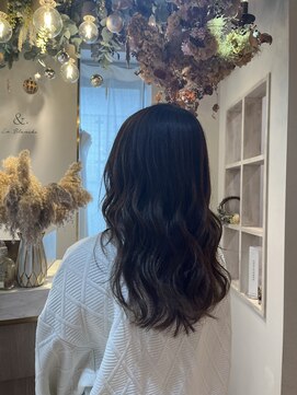 アンド ラ ブランシュ(&.La Blanche) ロングヘア/グレージュカラー/ココアベージュ/黒髪カタログ/大宮