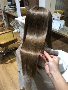 アヴァンス 天王寺店(AVANCE.) 髪質改善×ミルクティーベージュ