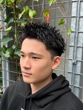 ビンゴ(BINGO) 1511黒髪アッシュブラックツーブロックスパイキーショート