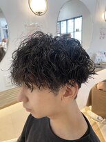 ラビスモア(Lovis moa)&nbsp;マッシュパーマ/ウルフ/アッシュブラック/カルマパーマ/上尾