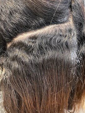 グラフ 日本橋(GRAFF) 高難易度でも美髪縮毛矯正で艶のある髪へ【会田渡夢】