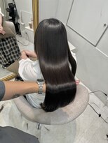 コア 梅田茶屋町店(Core)&nbsp;髪質改善×酸性縮毛矯正×美髪カラー 【core 梅田茶屋町】