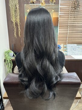 ルアン(Luan) ブルーブラック