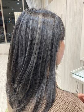 ビス ヘア アンド ビューティー 西新井店(Vis Hair＆Beauty) ハイライトデザインカラー/寒色カラー/ストレートアイロン仕上げ