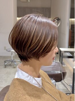 バレル(Barrel)の写真/シンプルな中にも魅力が映えるデザインを実現。ご自宅での再現性も◎【横浜/白髪ぼかし】