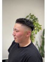 アレーズバイベニボンズ(Alaise by Beni,Bond's)&nbsp;毛流れオールバックフェード