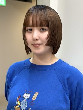 クル(k u r u) ステップカット ボブ