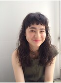 くせ毛風無造作ウェーブロング×暗髪グレージュカラー！